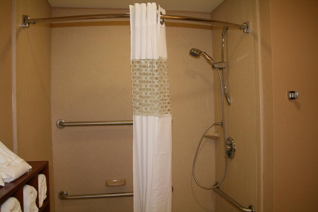 Mcknight Hotel McCandless Township Zewnętrze zdjęcie