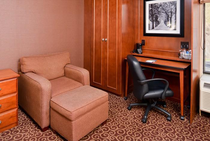 Mcknight Hotel McCandless Township Zewnętrze zdjęcie